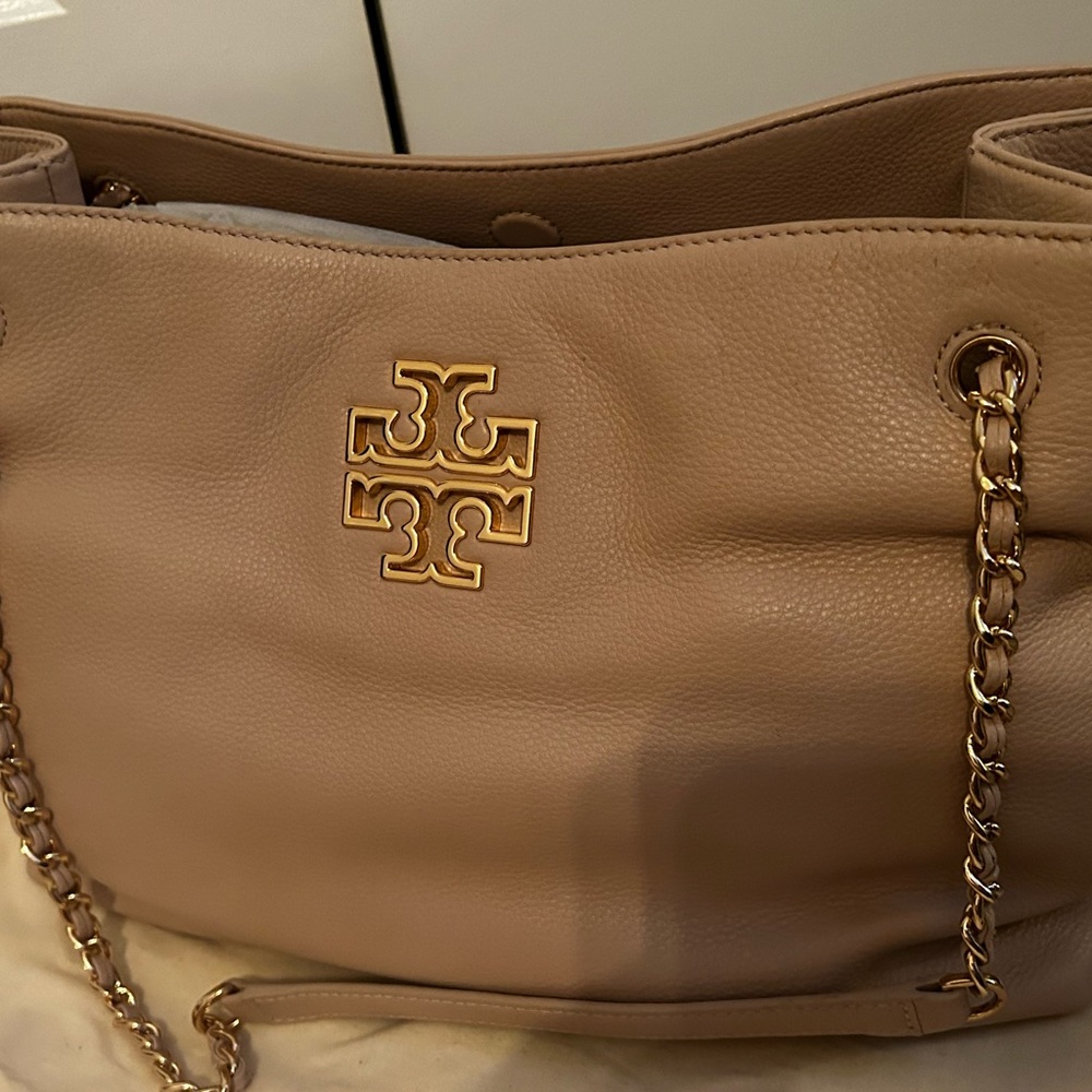 Tory Burch - Picture 2 of 4
